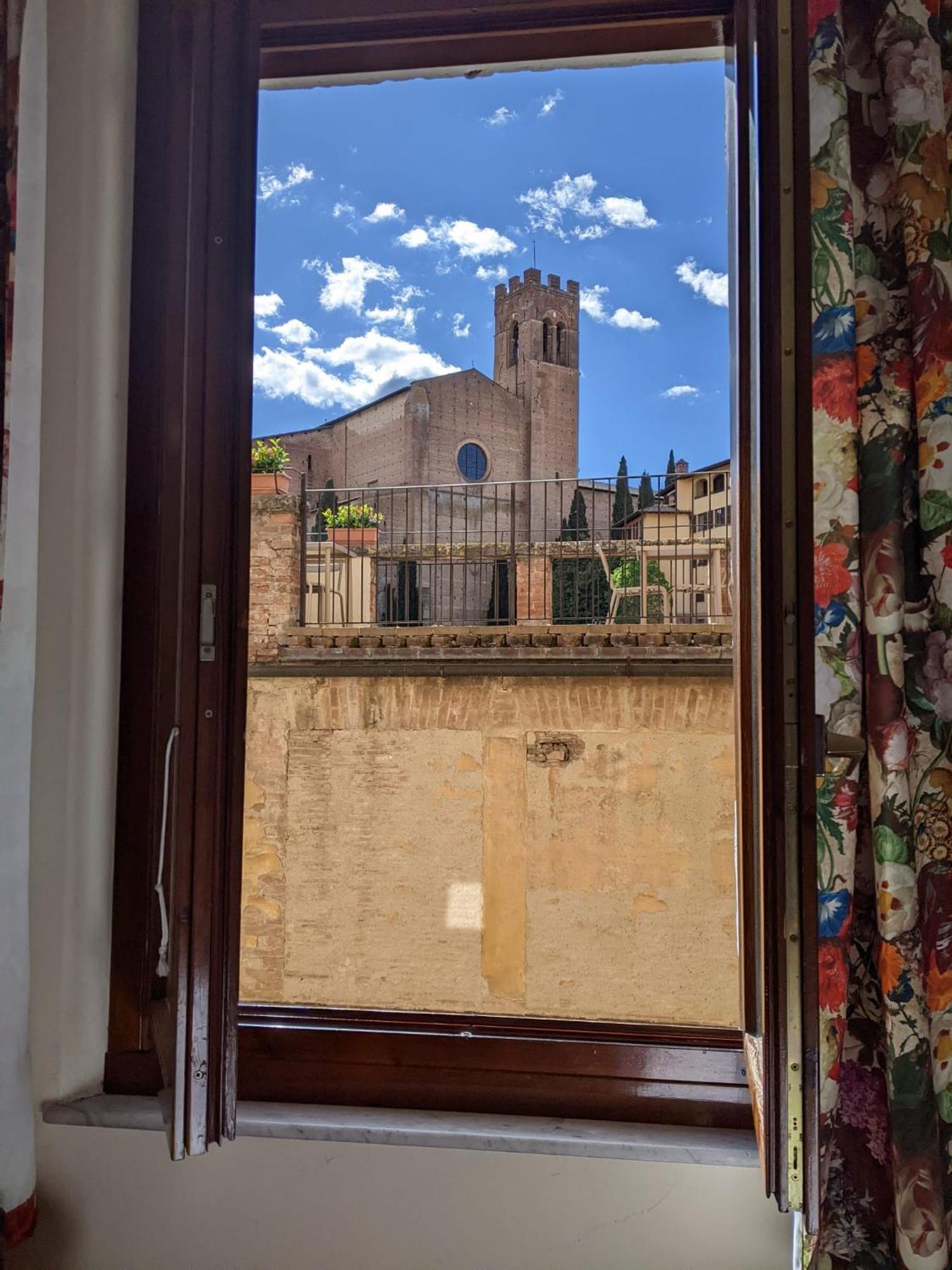 Albergo Bernini Siena Exteriör bild